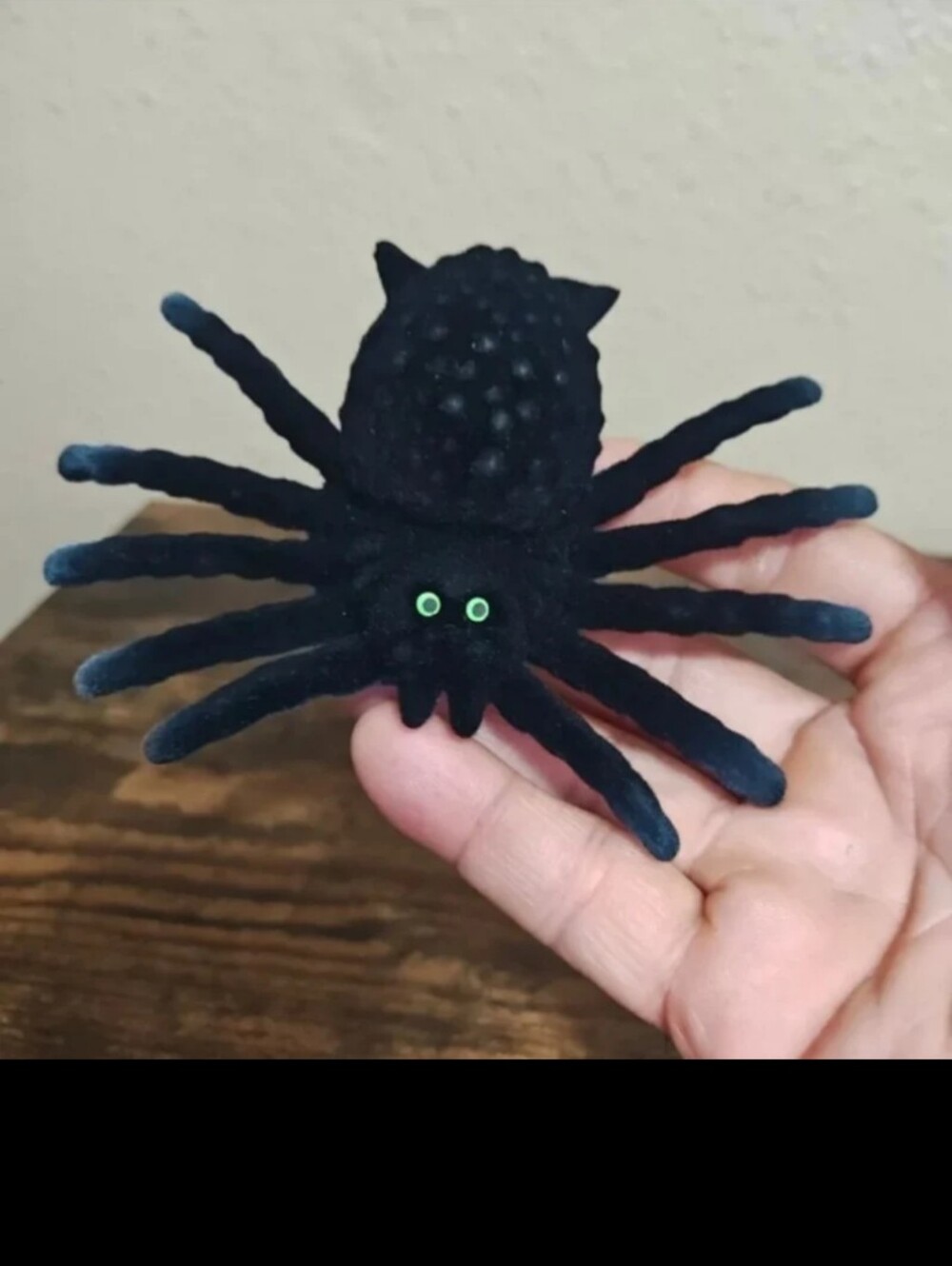 1960s Vintage 5" Wide Fuzzy/Flocked Spooky Black Halloween Spider New Old Stock.